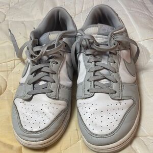 Nike Men's White and Gray Sneakers